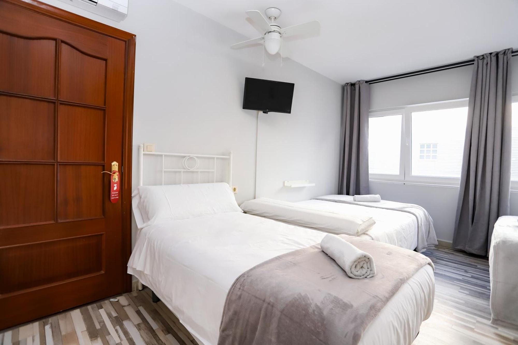 Pension Caldas Кальдас-де-Рейес Экстерьер фото